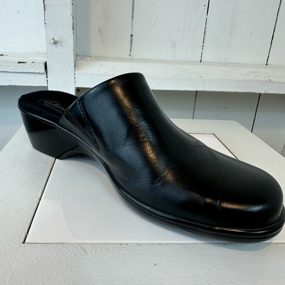 Clarks Bendables Slip-On Clogs Women’s Size 9.5 Classic Black Like New Leather - Picture 11 of 11